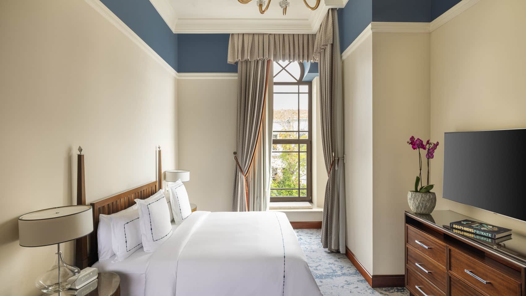 Two-Bedroom Bosphorus Palace Süit